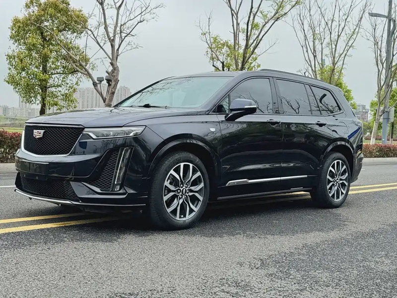 Cadillac XT6