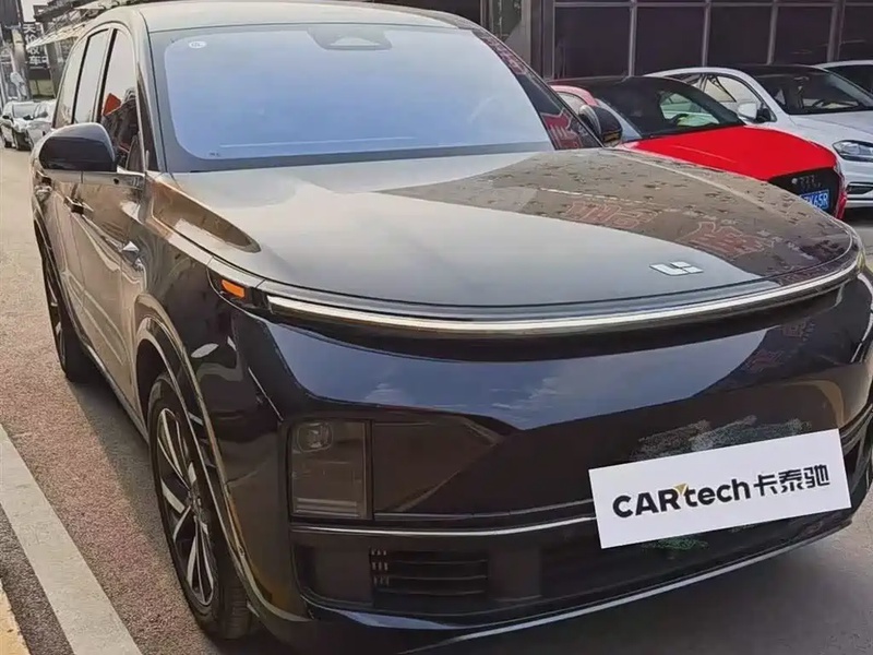 Li Auto L8