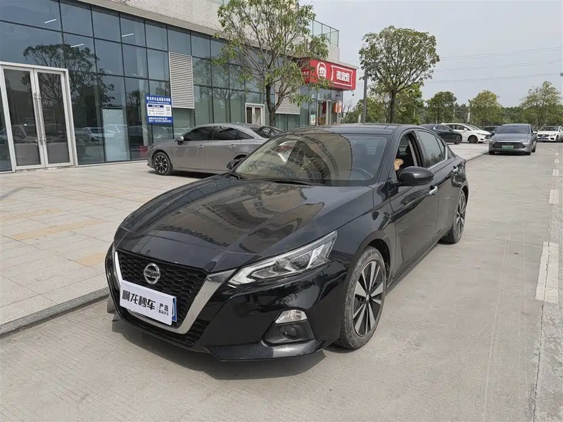 Nissan Teana