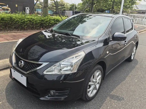 Nissan Tiida 2012