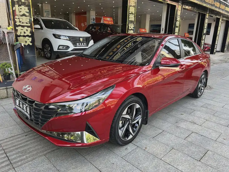 Hyundai Elantra