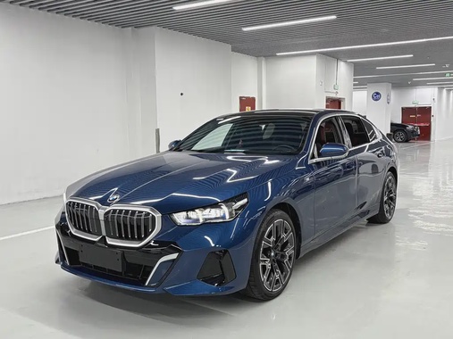 BMW 5 Series 2024