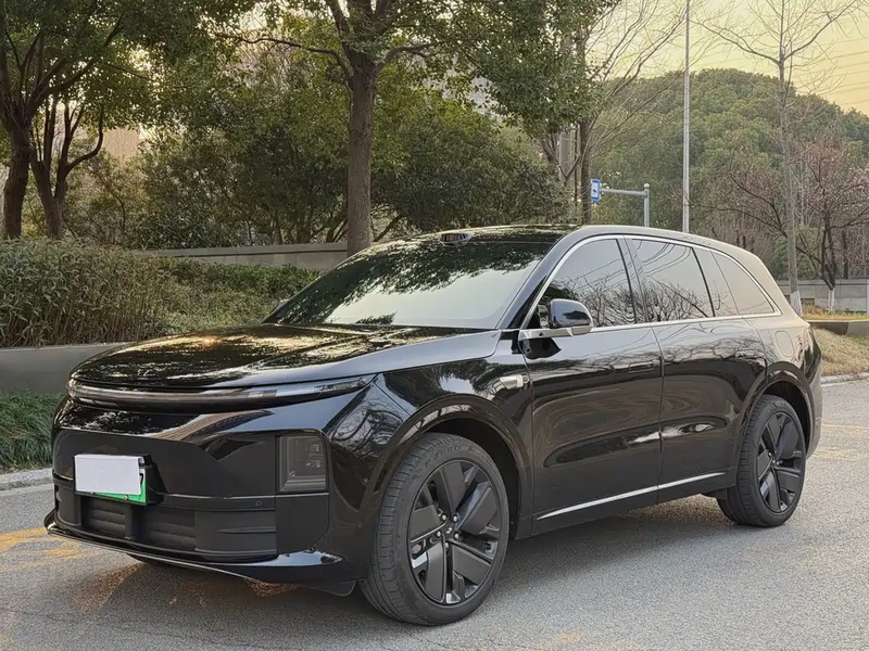 Li Auto L6