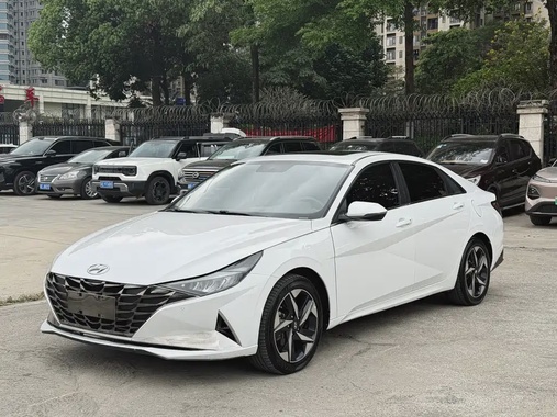 Hyundai Elantra 2022