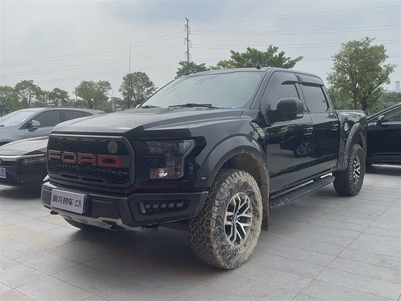 Ford F-150 Raptor
