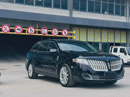 Lincoln MKT 2013