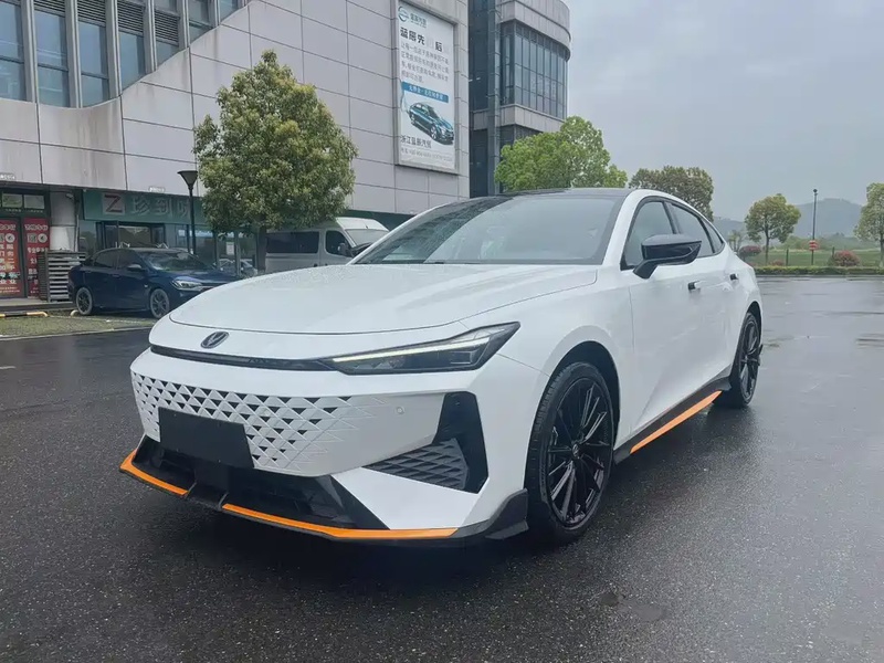 Changan UNI-V