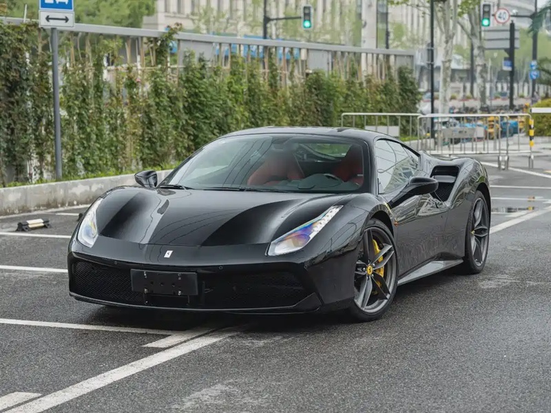 Ferrari 488