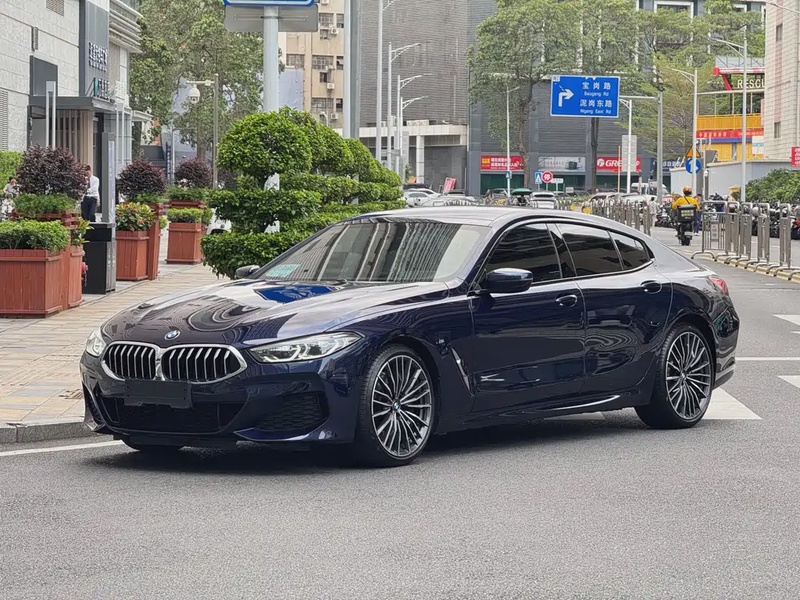 BMW 8 Series
