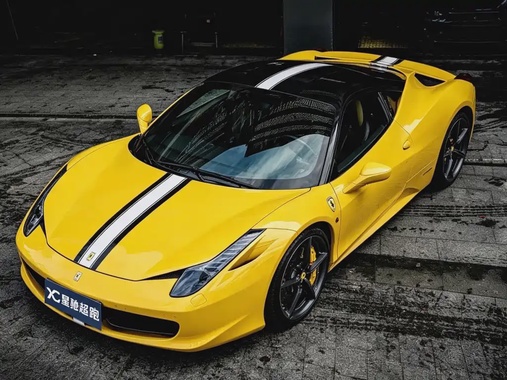 Ferrari 458 2015