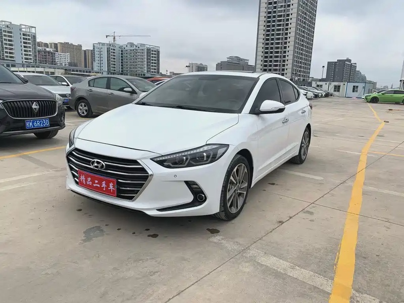 Hyundai Elantra