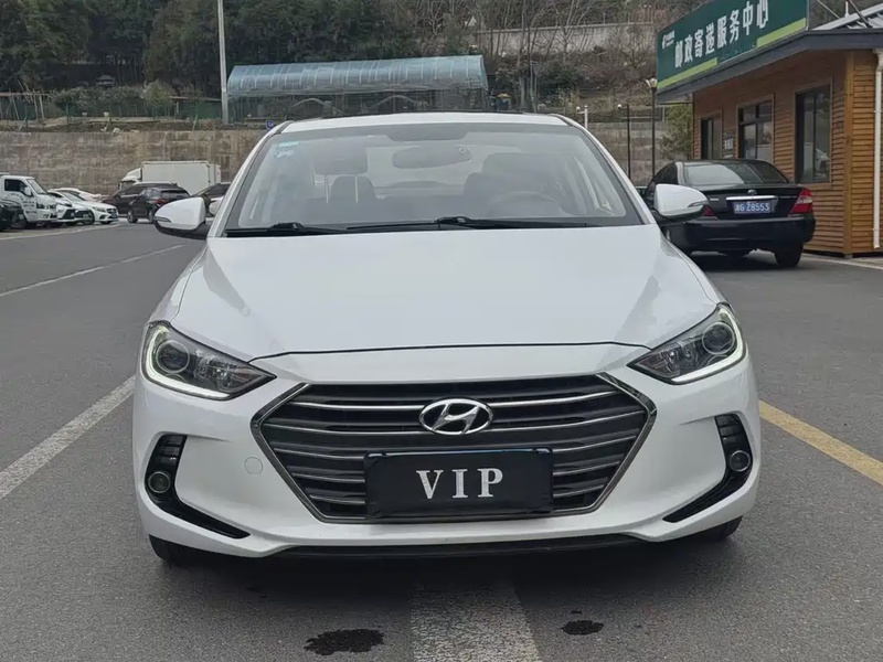 Hyundai Elantra