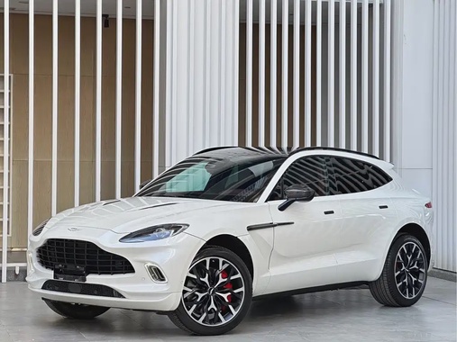 Aston Martin DBX 2021