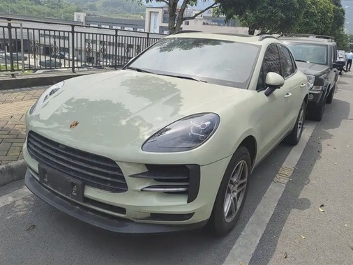Porsche Macan 2021