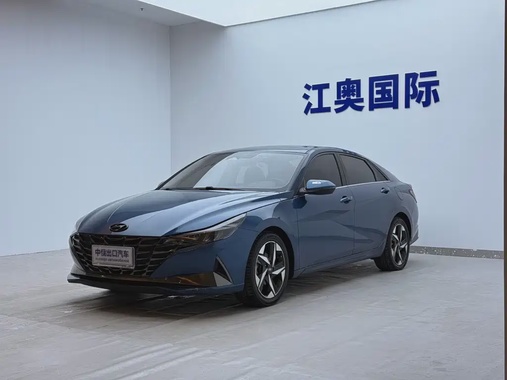 Hyundai Elantra 2022