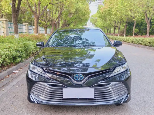 Toyota Camry 2019