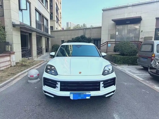 Porsche Cayenne 2024