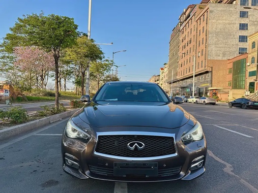 Infiniti Q50 2015