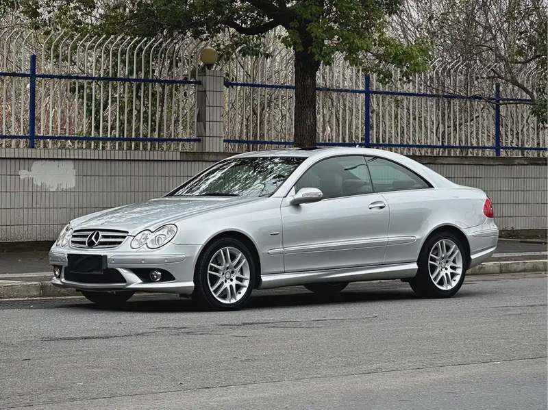 Mercedes-Benz CLK-Class