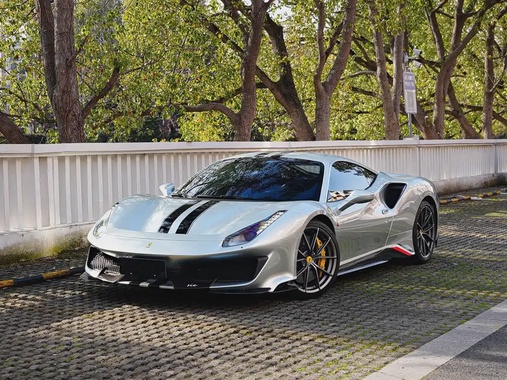 Ferrari 488 2019