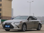 Lexus ES 2021