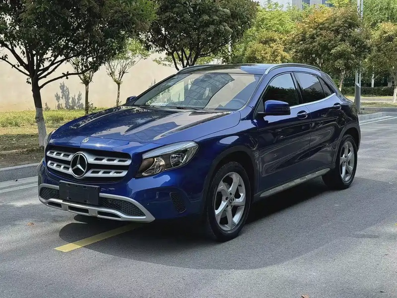 Mercedes-Benz GLA-Class