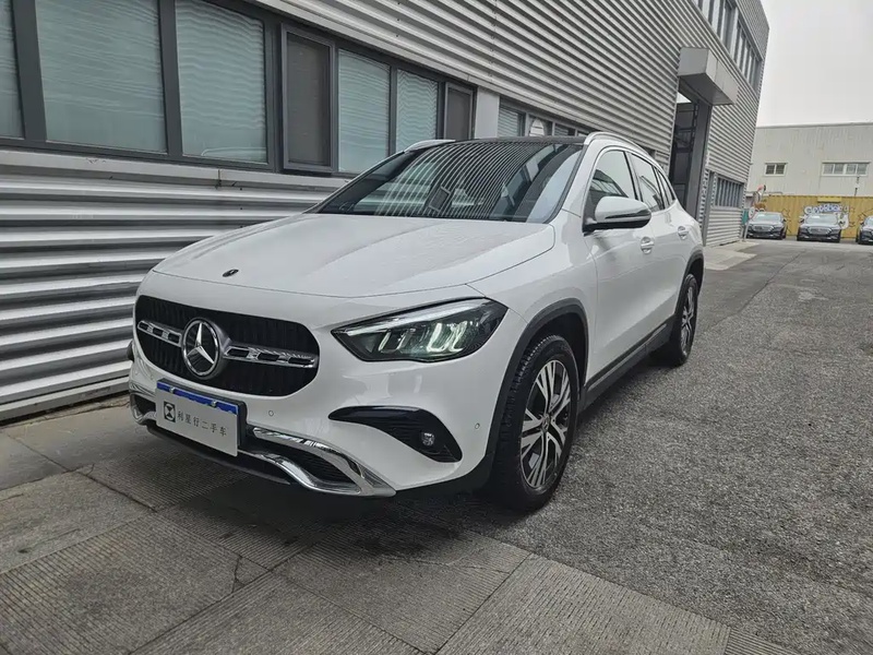 Mercedes-Benz GLA-Class