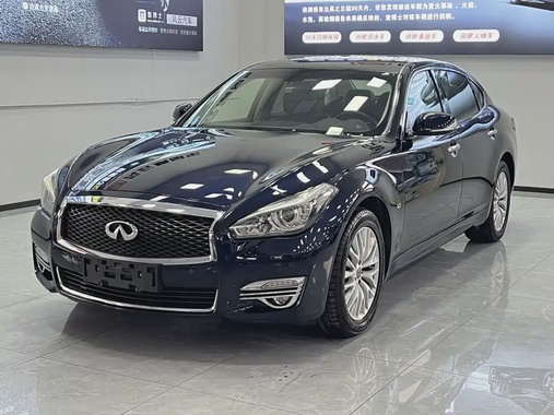 Infiniti Q70 2016