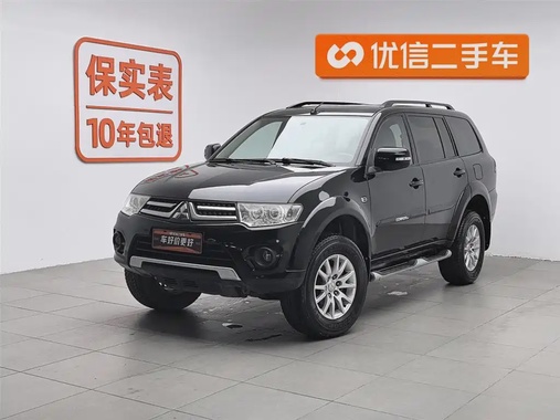Mitsubishi Pajero Sport 2014