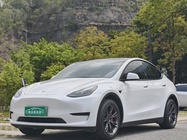 Tesla Model Y 2025