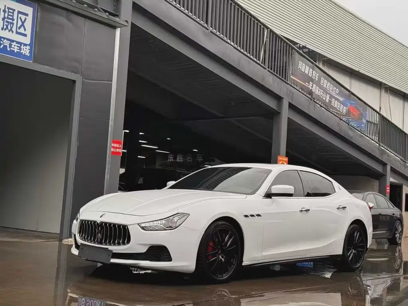 Maserati Ghibli