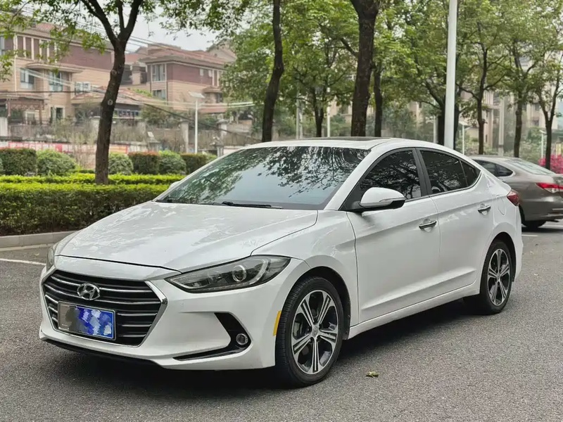 Hyundai Elantra