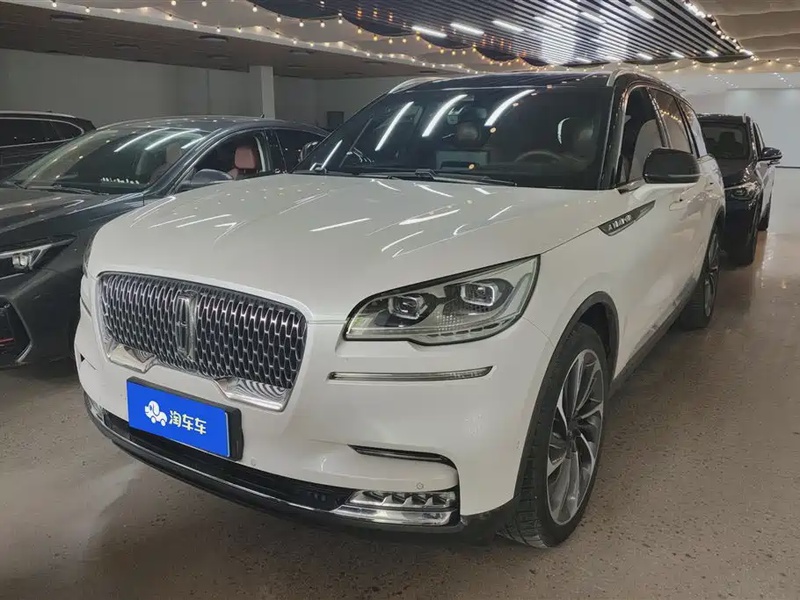 Lincoln Aviator