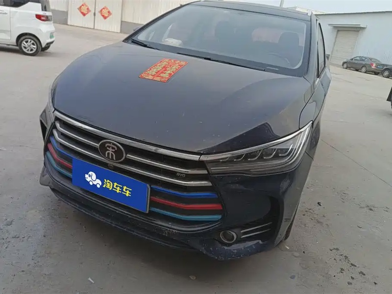 BYD MAX