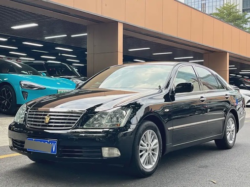 Toyota Crown 2005