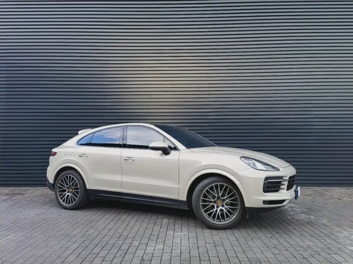 Porsche Cayenne 2021