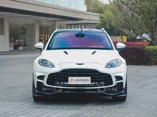 Aston Martin DBX 2021
