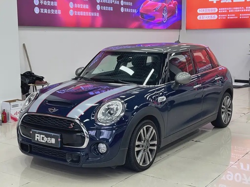 MINI Other 2018