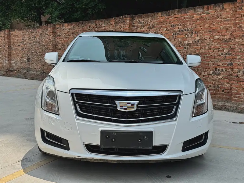 Cadillac XTS