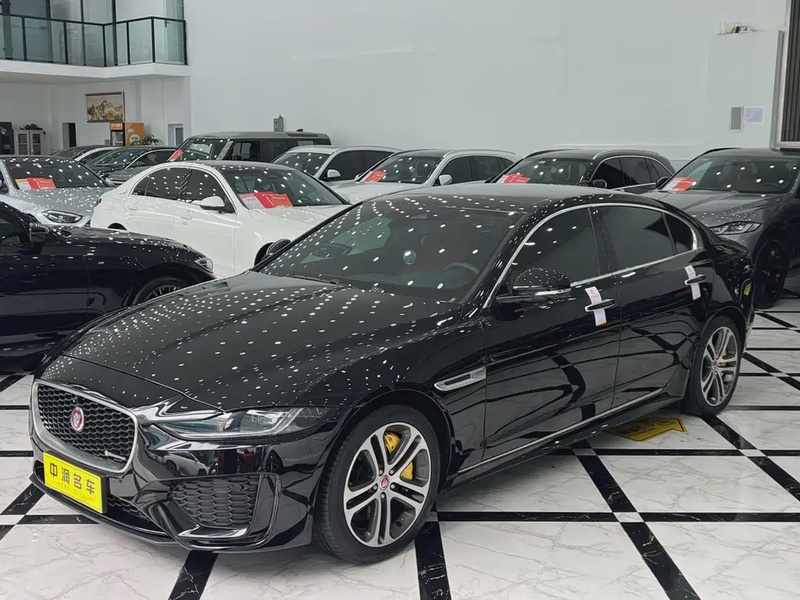 Jaguar XE