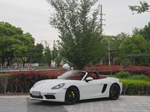 Porsche 718 2016