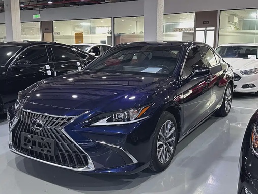 Lexus ES 2024