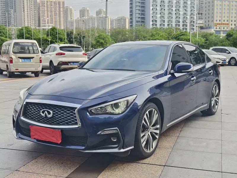 Infiniti Q50