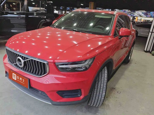 Volvo XC40 2021