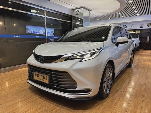 Toyota Sienna 2024