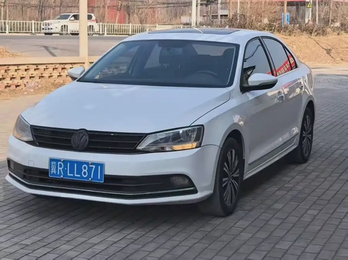 Volkswagen Sagitar 2016