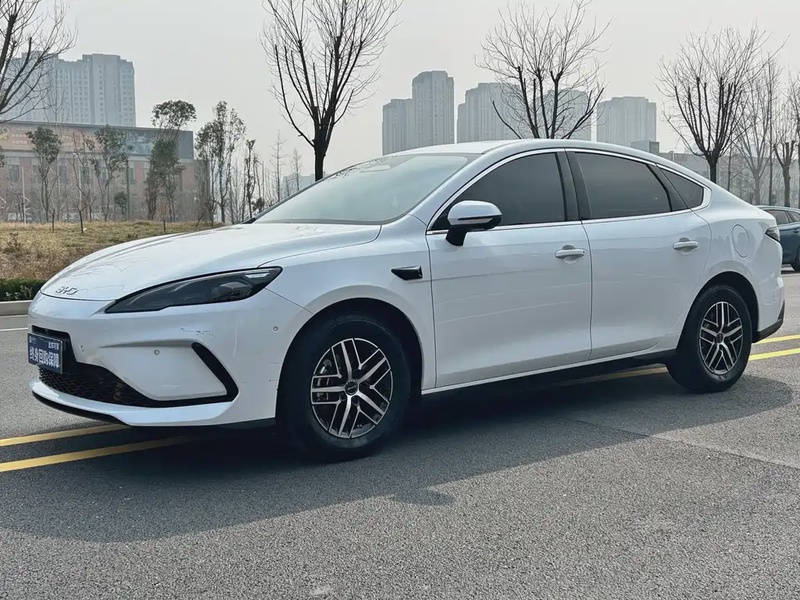 BYD Seal 05