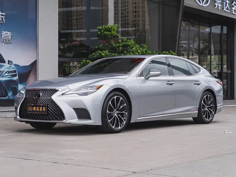 Lexus LS