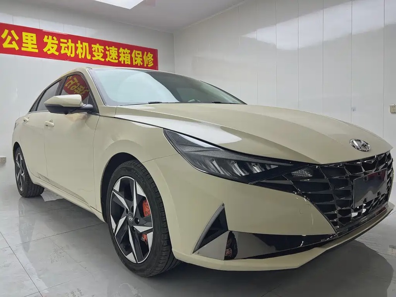 Hyundai Elantra