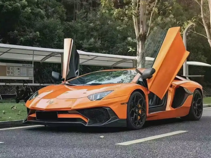 Lamborghini Aventador